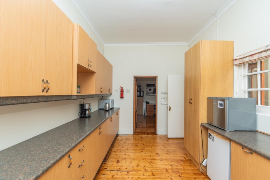 To Let commercial Property for Rent in Richmond Hill Eastern Cape